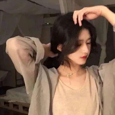 疯狂特务女杀手海报